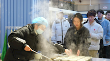 冬至送美食，暖暖学子心
