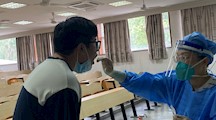 校园核酸检测常态化，师生积极配合渡难关